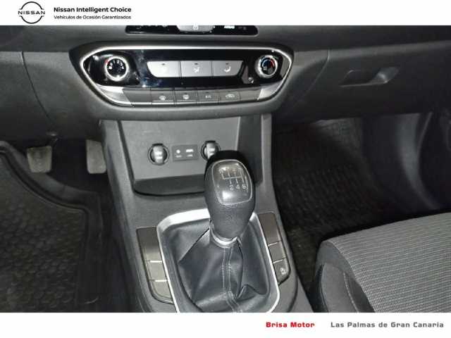 Hyundai HYUNDAI I30 1,4G 100cv ESSENCE HYUNDAI I30 1,4G 100cv ESSENCE