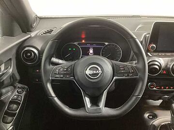 Nissan JUKE 1.6 DIG-T N-CONNECTA 143CV E6D-FULL HY JUKE 1.6 DIG-T N-CONNECTA 143CV E6D-FULL HY BURGUNDY MIDNIGHT BLACK